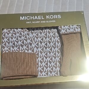 Michael Kors Tan and White Gloves